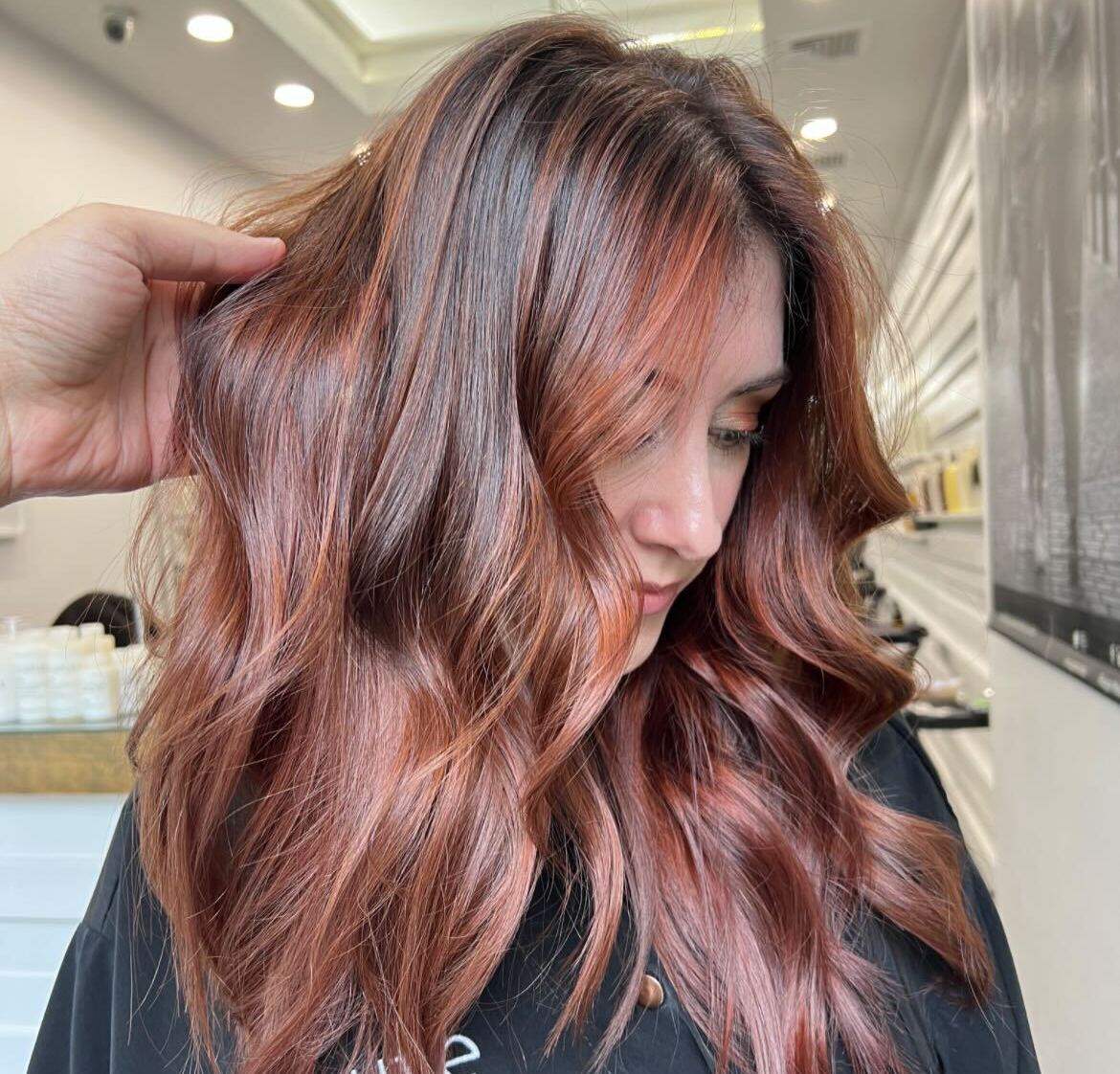 Lady with gorgeous balayage in Manhattan, NYC.